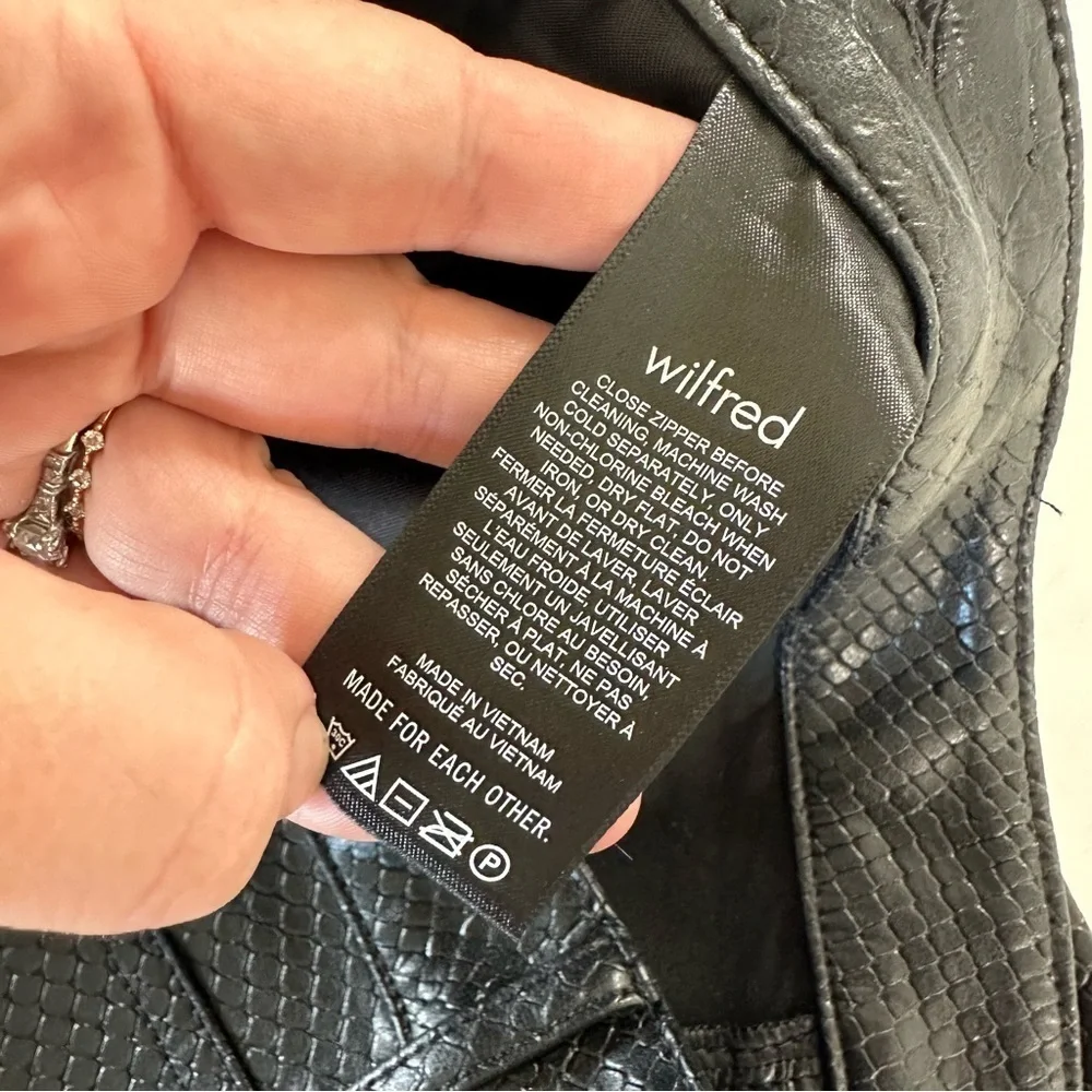 Wilfred Aritzia Melina High Rise Black Faux Leather Straight Pants Womens 10 - Picture 4 of 7